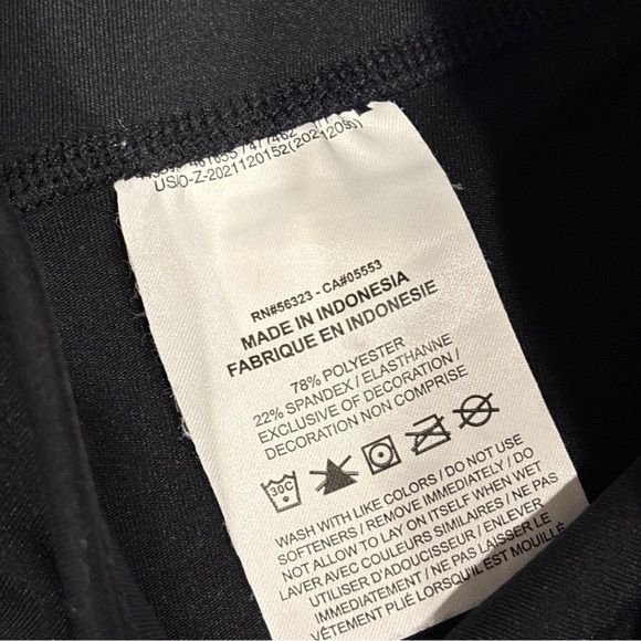 Nike One Women’s Mid-Rise Crops Capri Black Size Small - Picture 7 of 12